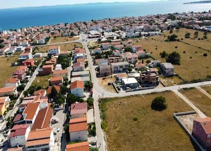 Robi - One Bedroom With Terrace Апартаменты Вир